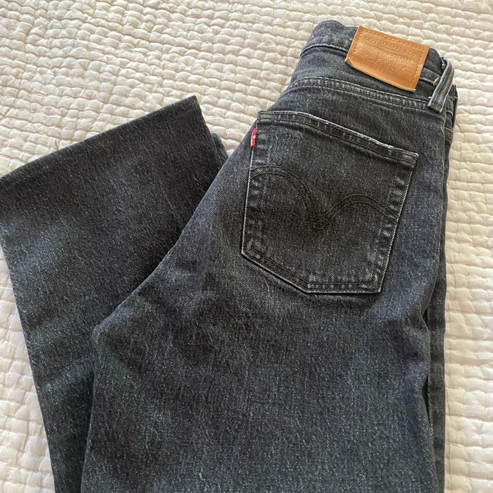 Levi’s ribcage ankle straight 26 black inseam altered